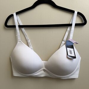 NWT Maidenform DM2301 One Fabulous Fit 2.0 Wireless Bra Size 38D